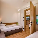 酒店 彭泽霍夫酒店 4*